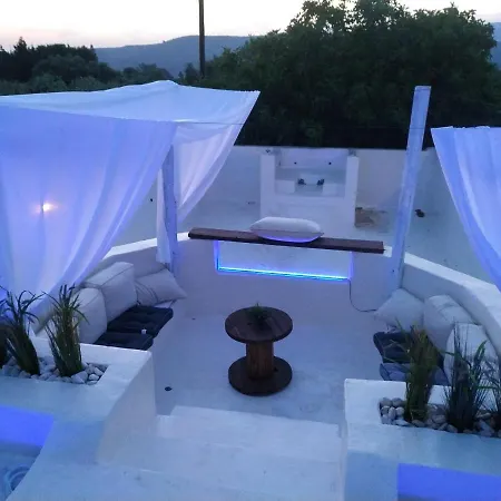 Villa34 Family Renew, Relax, Revitalise *