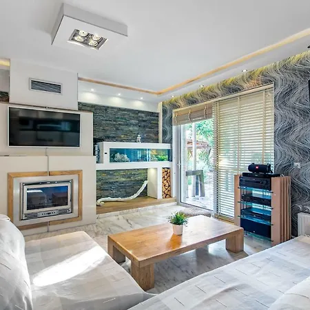 Вилла Villa34 Family Renew, Relax, Revitalise Agia Marina (Attica)